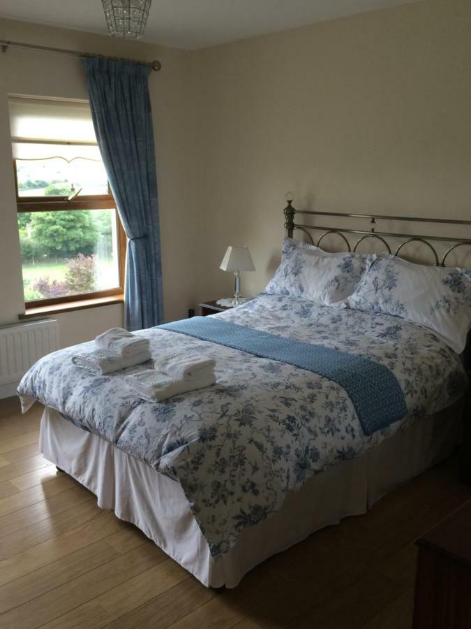 Leitrim Hill Bed And Breakfast Kilkeel Esterno foto
